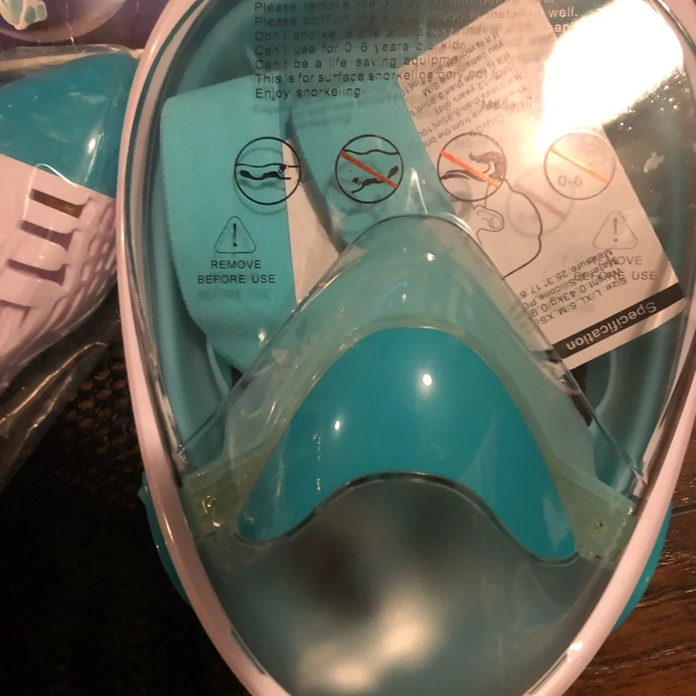 Snorkeling Face mask and Mesh Tote S/M - Picture 2 of 3